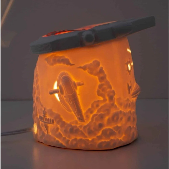 NWT Scentsy Home Authentic STAR WARS Millennium Falcon Full Size Warmer - Picture 1 of 12